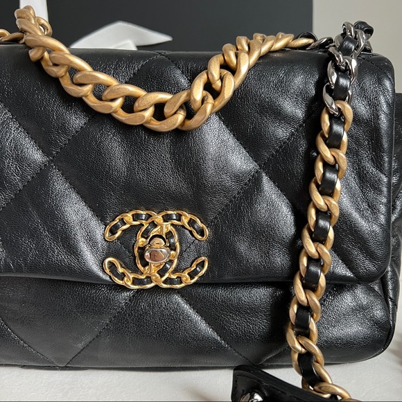🖤 SOLD🖤 Chanel 19 small bag - Picture 5 of 13
